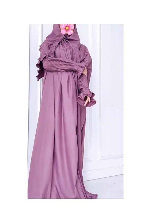 A very finely milled, one-piece prayer sheet that covers the entire body with a uniform and spacious size for all body types.